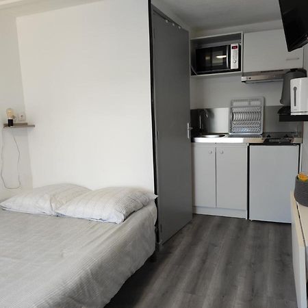 HOME CONNECT Appartements d'hôtes - entrée autonome Charmes  Exterior foto